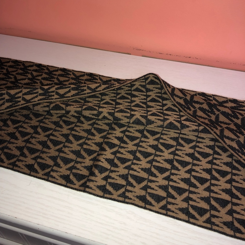 Michael Kors Infinity Scarf